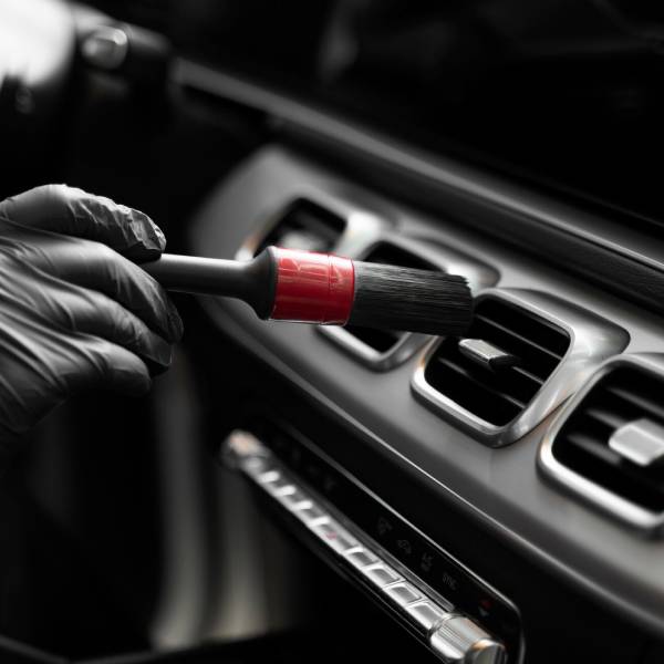 Auto detailing service